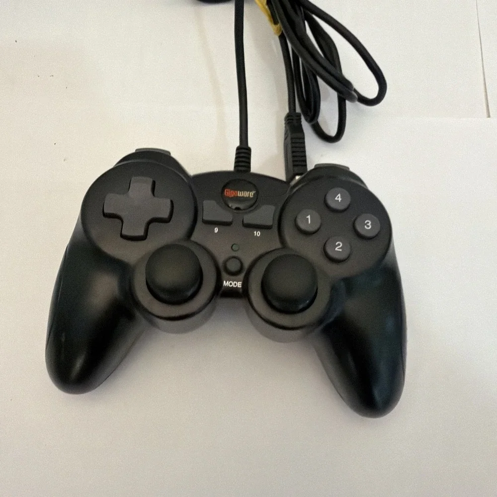 Lot (6) USB Wired Controllers PS3 Nyko Gigaware RadioShack Afterglow Untested